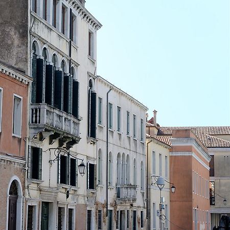 Canal Riva De Biasio Venedig Eksteriør billede