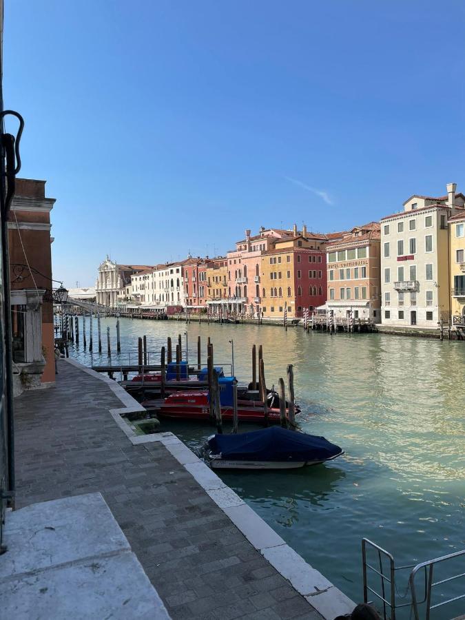 Canal Riva De Biasio Venedig Eksteriør billede
