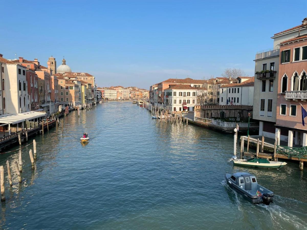 Canal Riva De Biasio Venedig Eksteriør billede